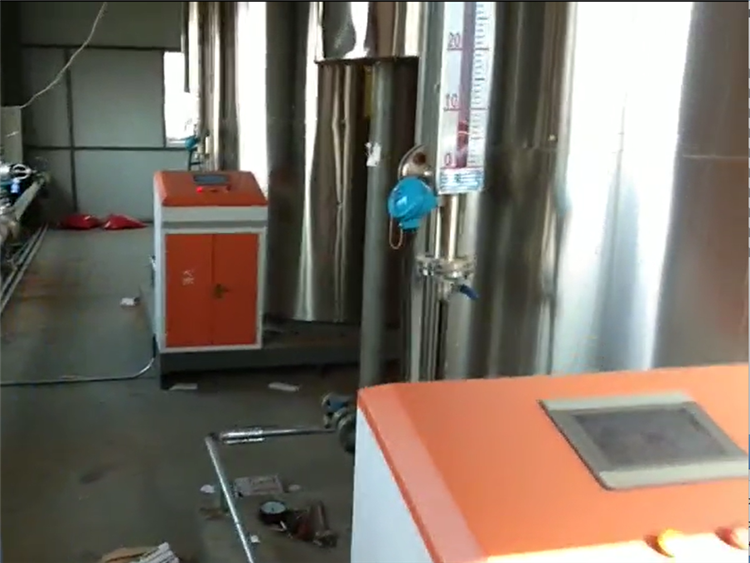江苏南通某医疗用品洗涤厂配置蒸汽发生器