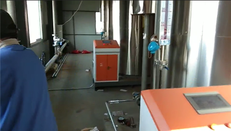 江苏南通某医疗用品洗涤厂配置蒸汽发生器00.png