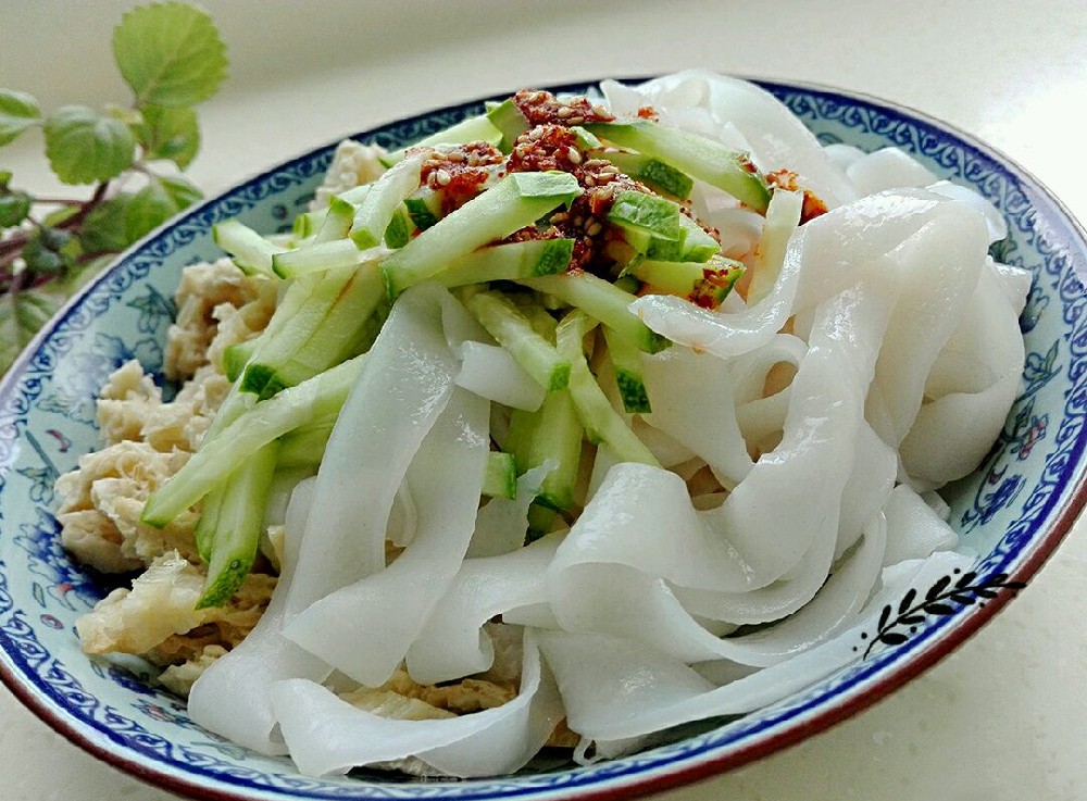 采用特劳士蒸汽发生器制作凉皮有什么好处?